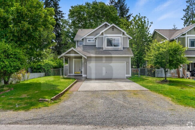 Building Photo - Gorgeous House in Lakewood!