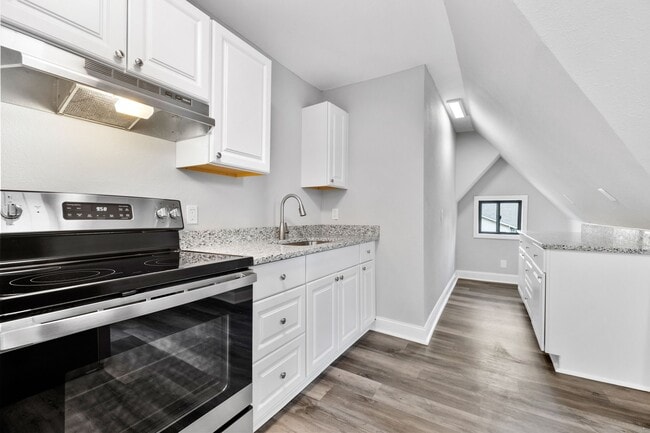 Photo - 2400 Woodbine Ave Unit 2400 Woodbine Ave  2