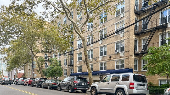 Photo - 142-20 Franklin Ave