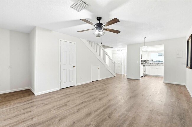 Photo - 2871 S Pines Dr