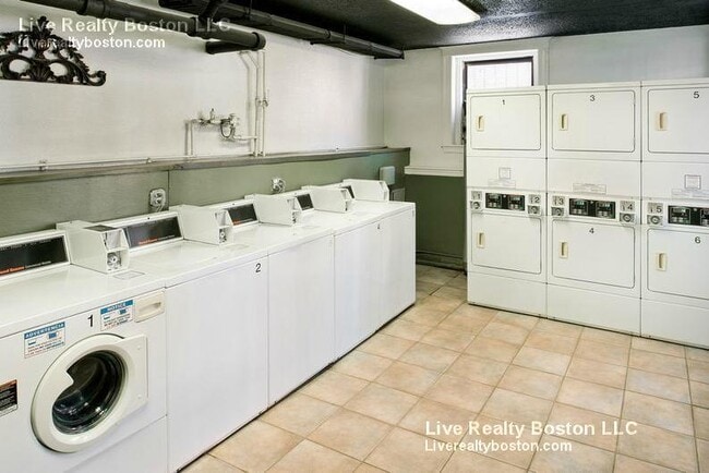 Photo - 5 Barrows St Unit #1