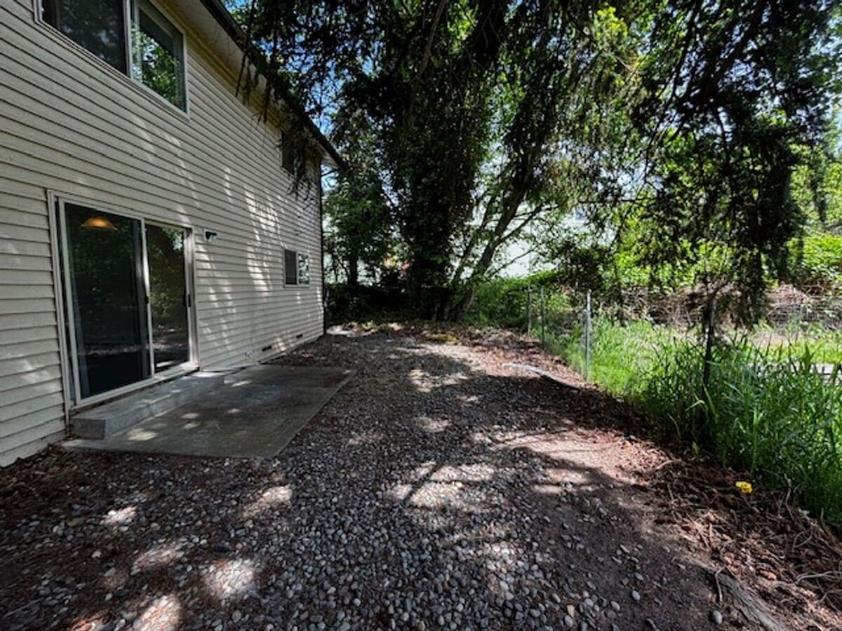 2-bedroom, 1-bathroom Apartment Located In The Heart of Bellingham Close to WWU and Fairhaven - 2-bedroom, 1-bathroom Apartment Located In The Heart of Bellingham  Close to WWU and Fairhaven Unit #1