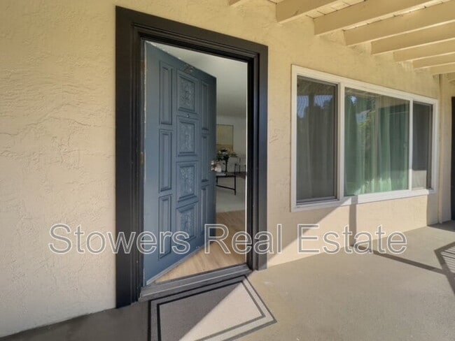 Photo - 1743 Carmel Dr Unidad #23