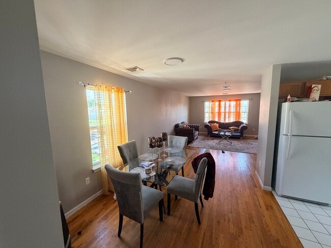 Photo - 58 Chester Ave Unit 3