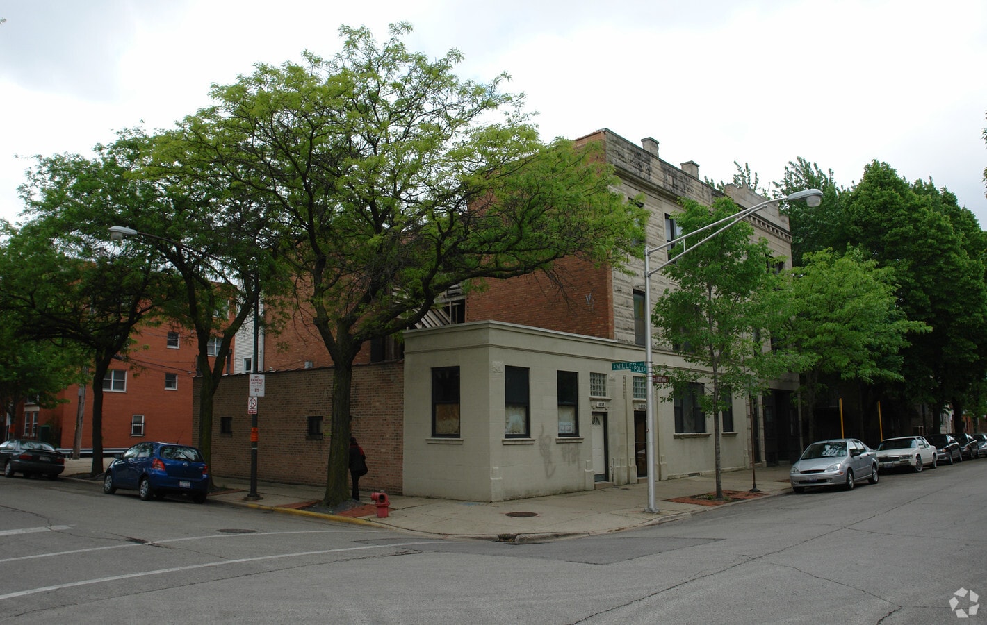 Photo - 1031-1035 W Polk St