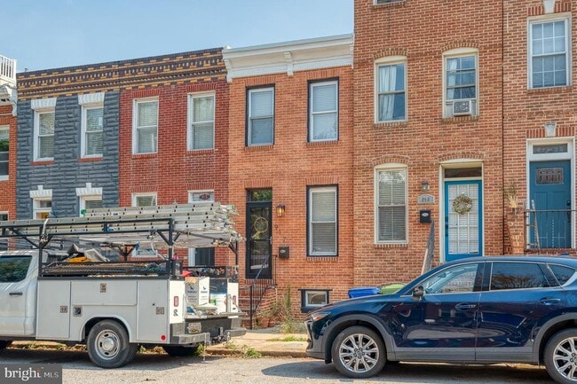 Photo - 917 Baylis St