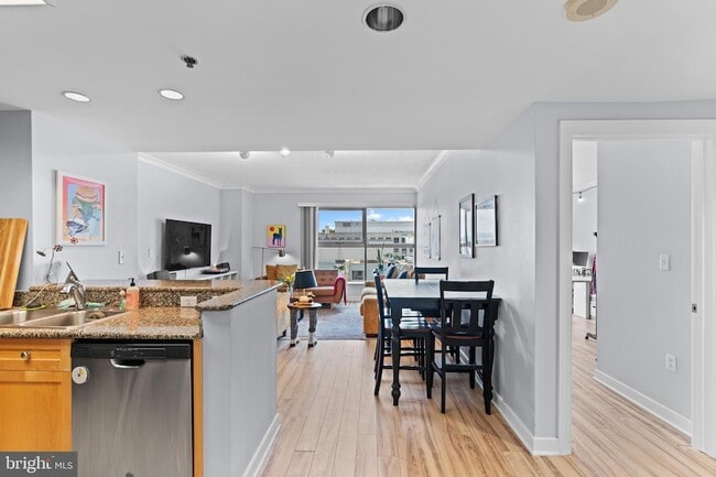 Photo - 777 7th St NW Unit 1014