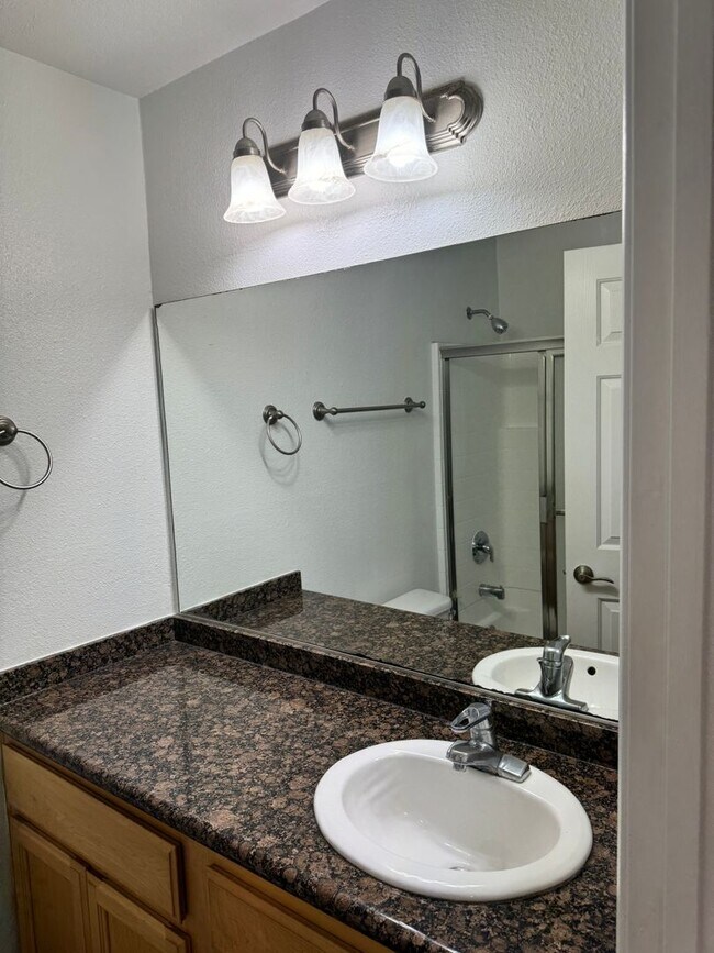 Park Plaza Apartments For Rent in Santa Ana, CA