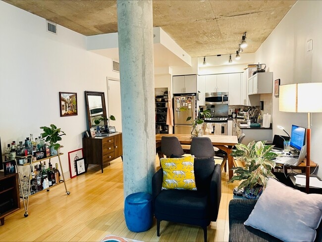 Photo - 929 Florida Ave NW Unidad 929 Florida Ave NW #1003