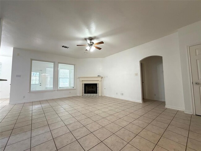 Photo - 1523 Bradbury Ln
