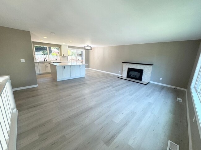 Photo - Beautifully remodeled five bedroom home on Finnhill in Kirkland