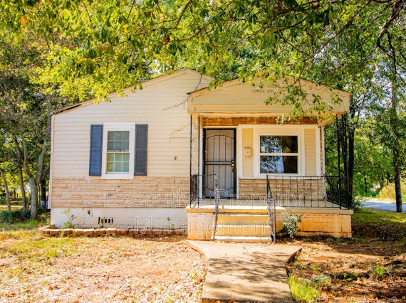 Photo - 830 5th Ave N House