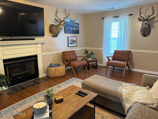 Photo - 1201 Wormwood Branch Ct