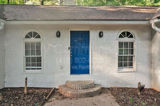 Photo - 2557 Ashley Cir