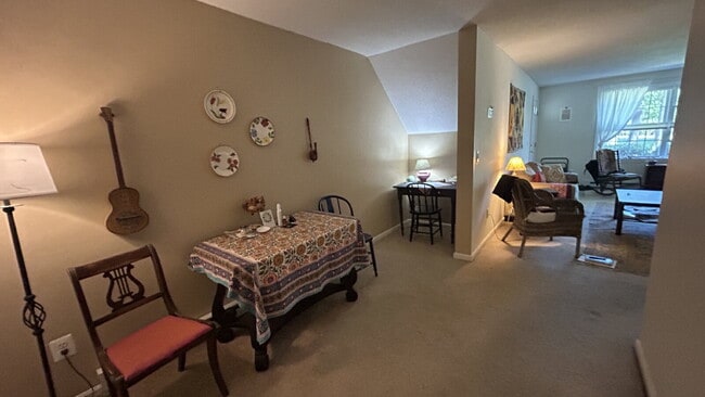 Photo - Fully Furnished 2BR/2BA Condo in Old Orcha... Unit 109