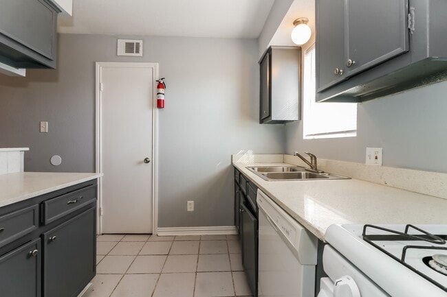 Photo - 3115 Falk Ct