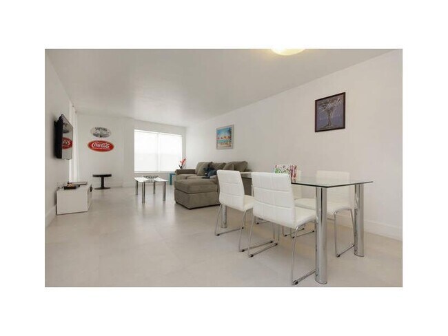 Photo - 1615 West Ave Unidad 203