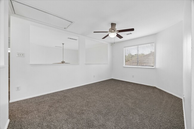 Photo - 2414 Kenbridge Dr