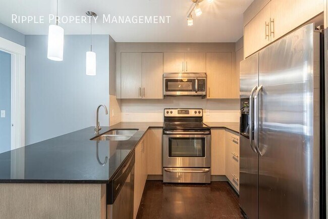 Photo - GREAT 2 BEDS/ 2 BATHS CONDO IN THE COMMUNITY OF SKYVIEW Unit 2211