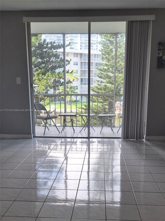 Photo - 2905 Point E Dr Unit L312