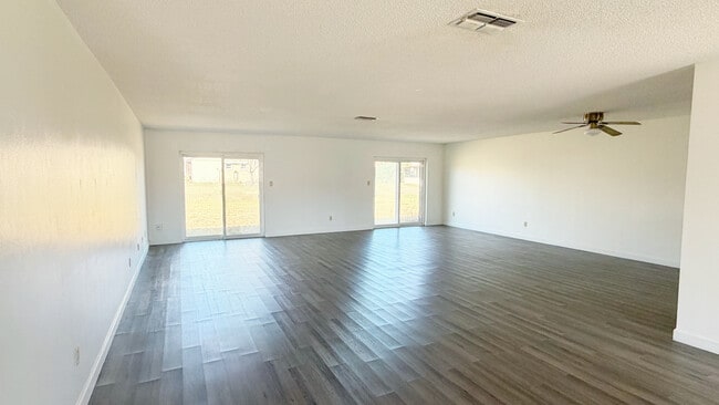 Photo - 5523 Westbrook Dr