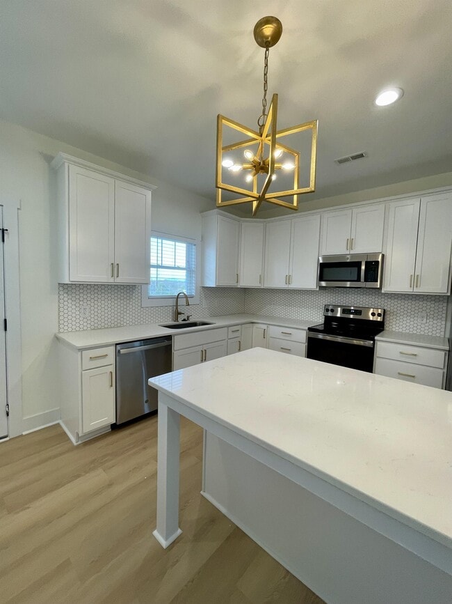 Photo - 556 Leesville Rd