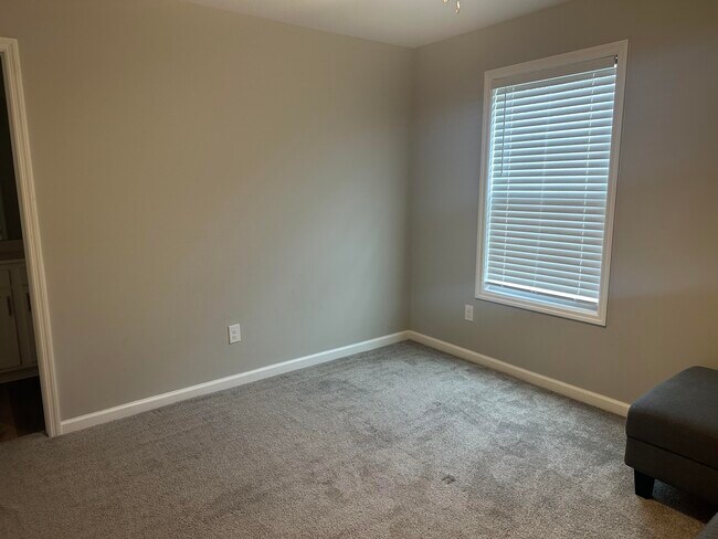 Photo - 2040 Dolly Dr