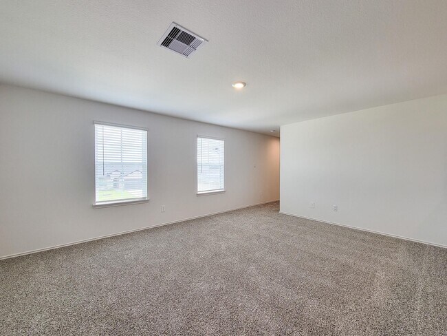 Photo - 4242 BROMHAM