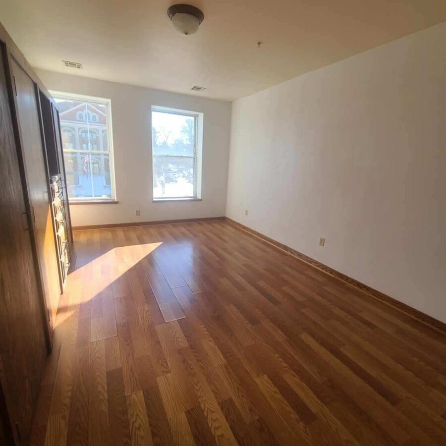 Photo - 218 W Central Ave