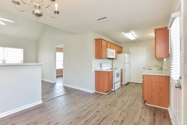 Photo - 154 Dreville Dr