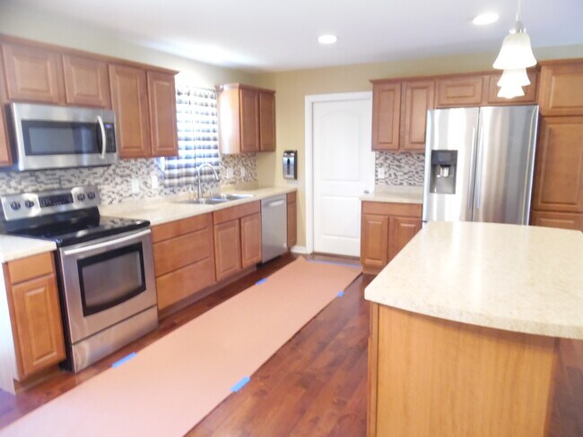Photo - 8760 Ashbrook Dr