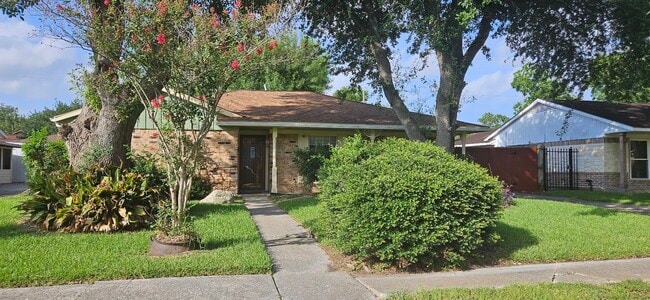 Building Photo - 11307 Sageheather Dr