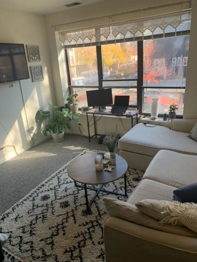 Photo - 2530 N Clark St Unidad 203