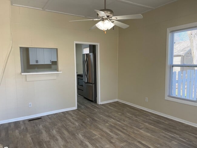 Photo - ADORABLE 3 BEDROOM HOUSE- FENCED BACK YARD