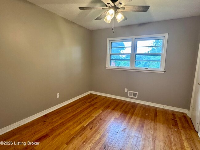 Photo - 7305 Meadow Rd