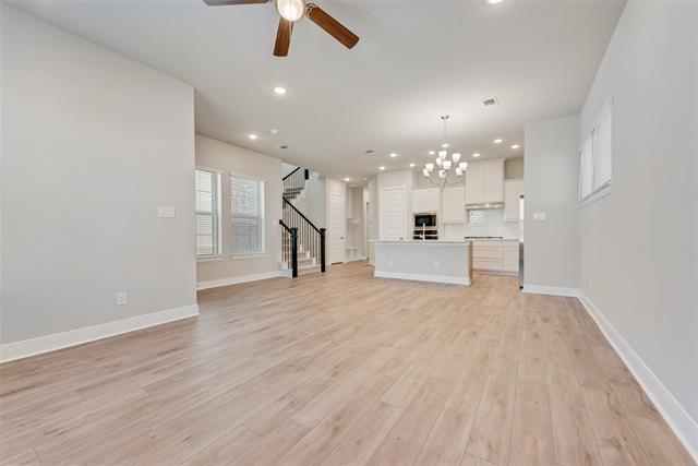 Photo - 3302 Monarch Pass Dr