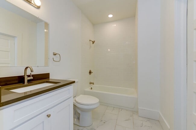 Photo - 1116 13th St Unit #4