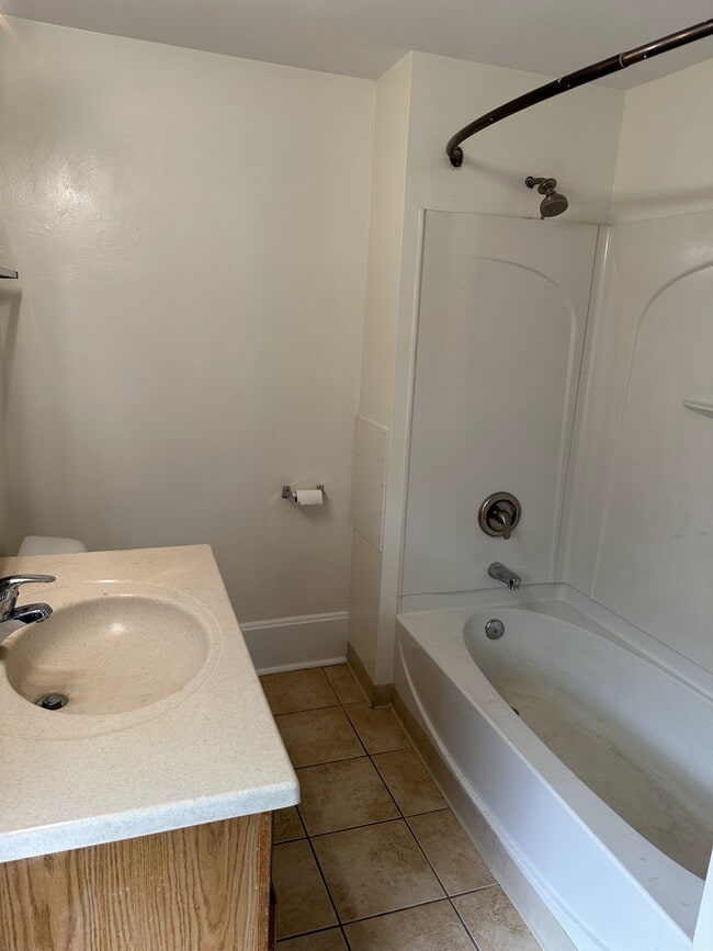 Photo - 71 W Locust St