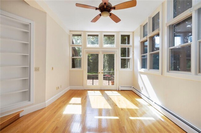 Photo - 107 Old Beach Rd Unidad 2