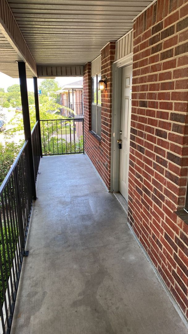 1103 Circle M Dr Unit C