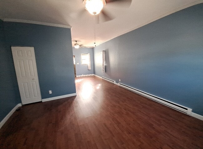 Photo - 718 Center St