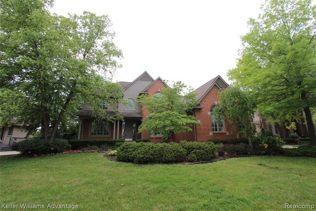 Building Photo - 18547 Clairmont Cir E