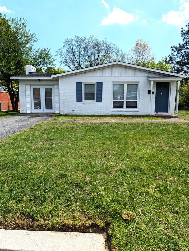 Photo - 120 Jenness Ln