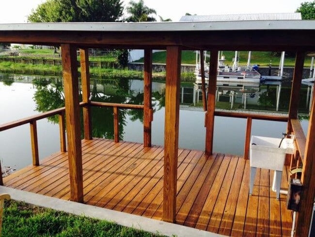 Building Photo - The Lake House Seasonal Rental