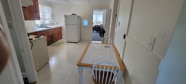 Photo - 361 Lakeside Ave Unit 2