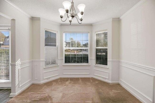 Photo - 6968 Foxmoor Way