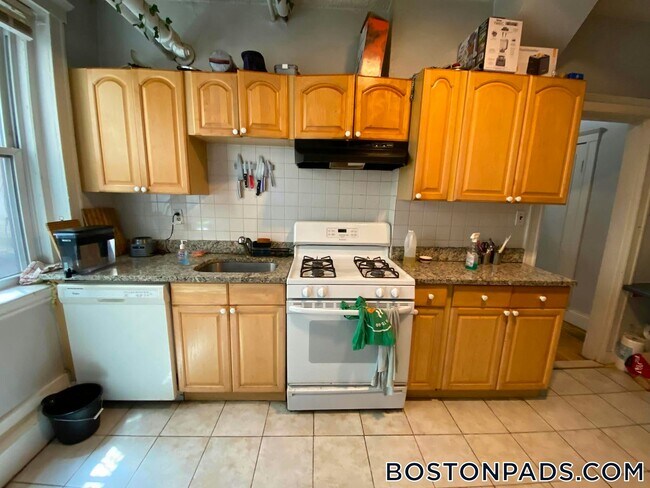 Photo - 238 S Huntington Ave Unit 2