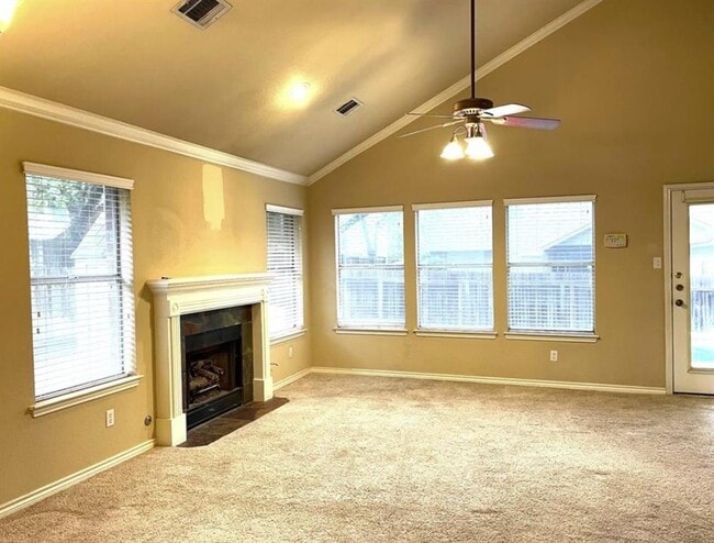 Photo - 2105 Lobelia Dr