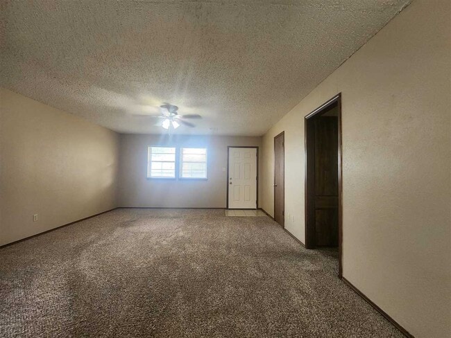 Photo - 7938 NW Crossland Cir