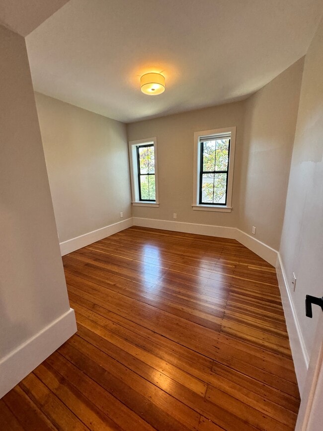 Photo - 3 Bartlett-Rent Specials!!